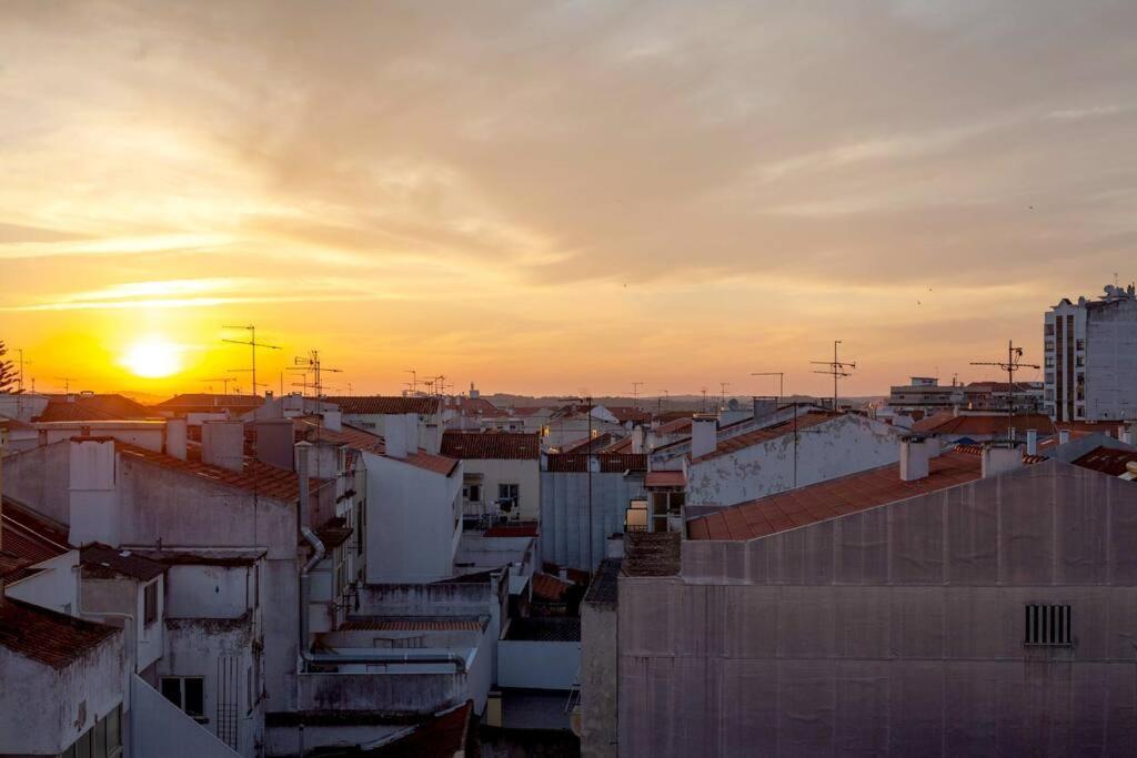 Penthouse Apartment, City Center Caldas Da Rainha Luaran gambar